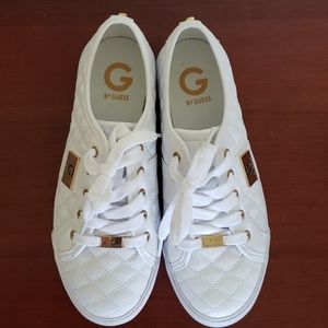 GBG Los Angeles Backer Lace-Up Sneakers